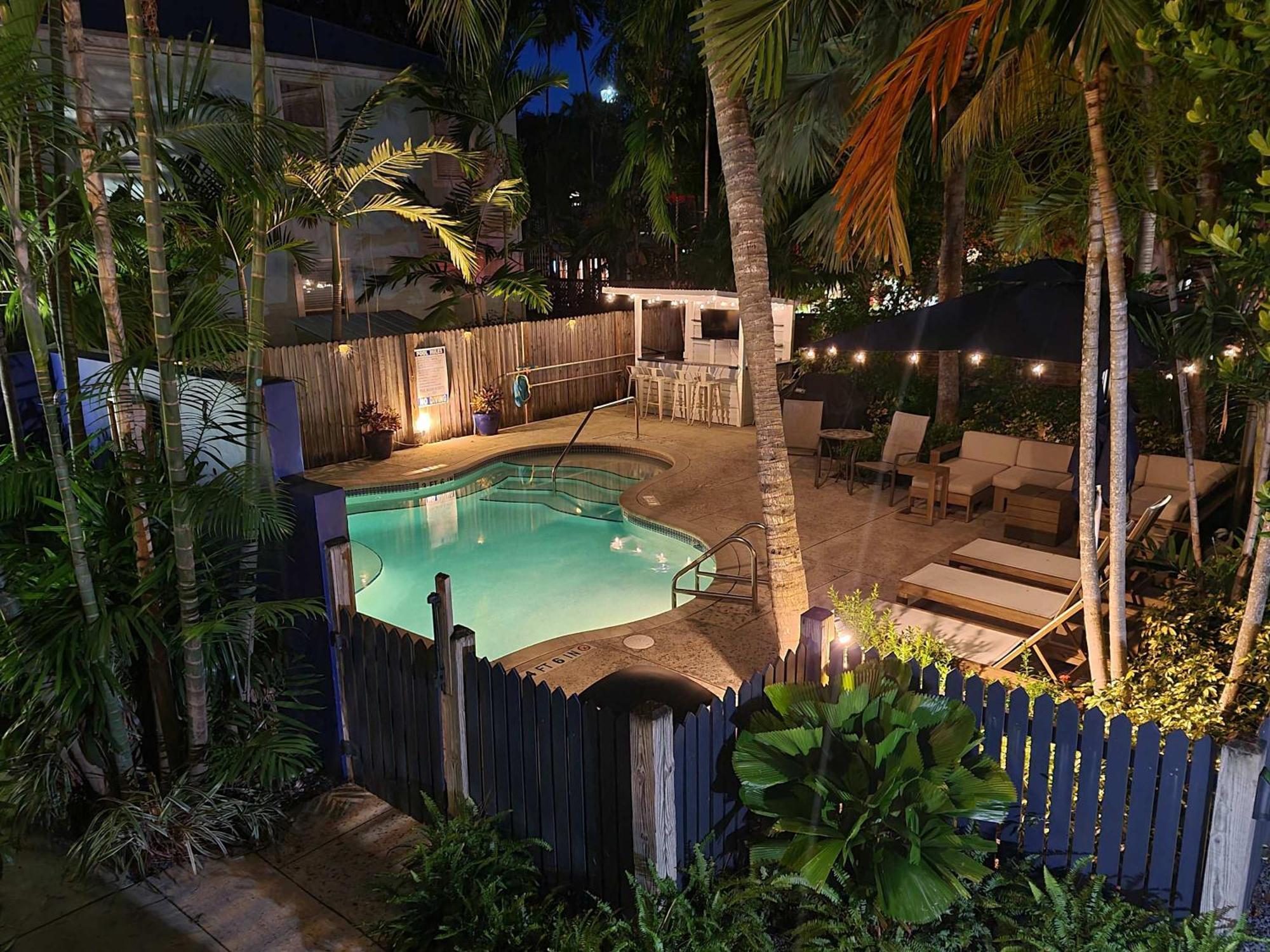 Duval Street Suite W Parking And Pool Key West Esterno foto